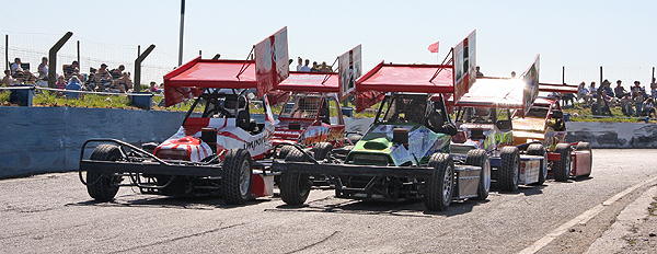 F2s at Mendips Raceway